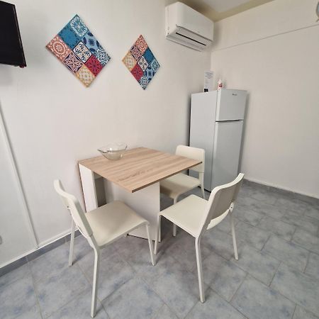 Rocksea Apartments 체팔루 외부 사진