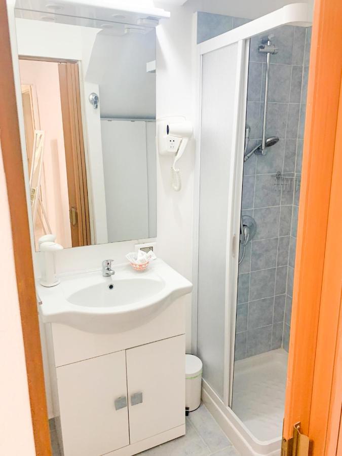Rocksea Apartments 체팔루 외부 사진