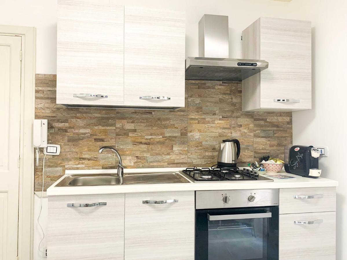 Rocksea Apartments 체팔루 외부 사진