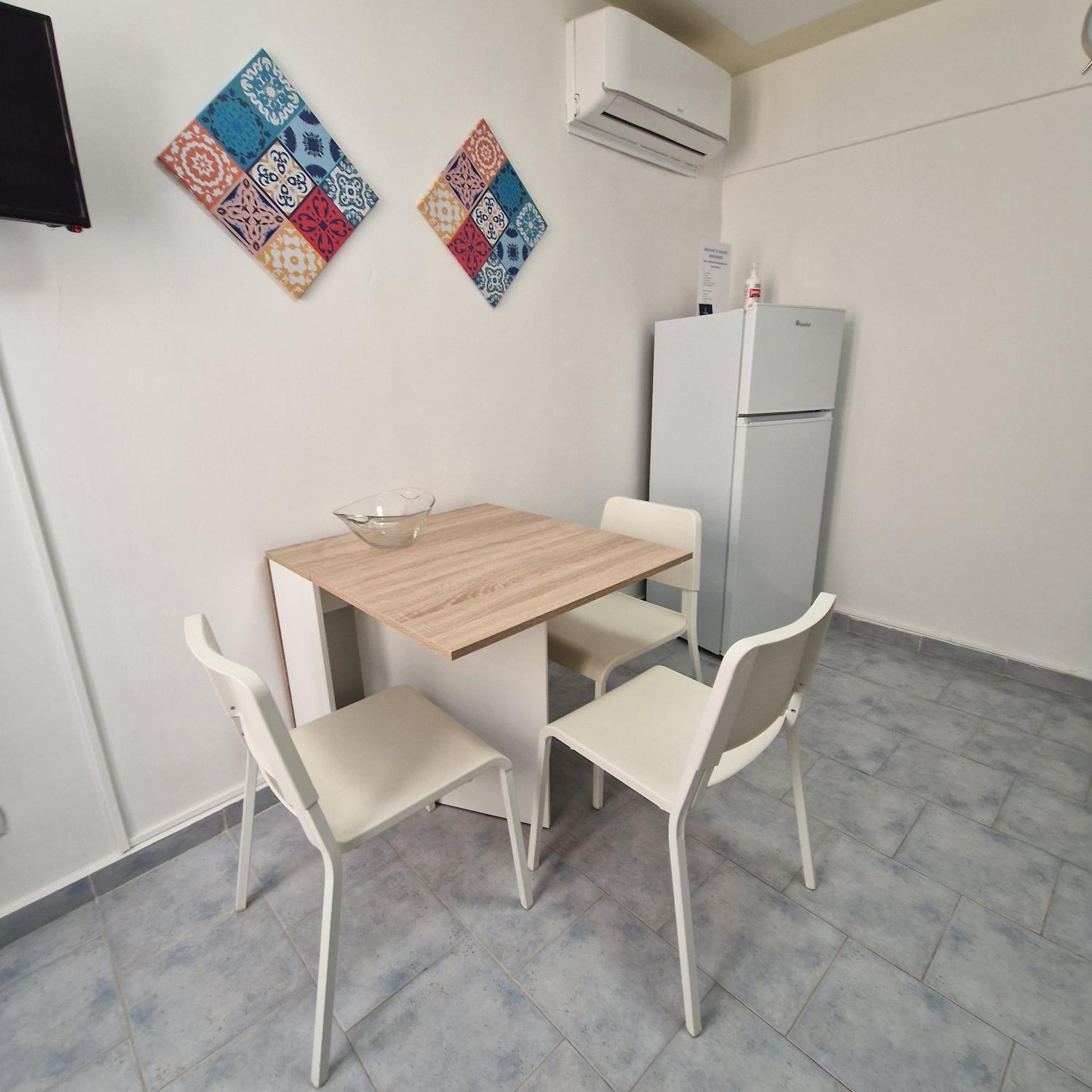 Rocksea Apartments 체팔루 외부 사진
