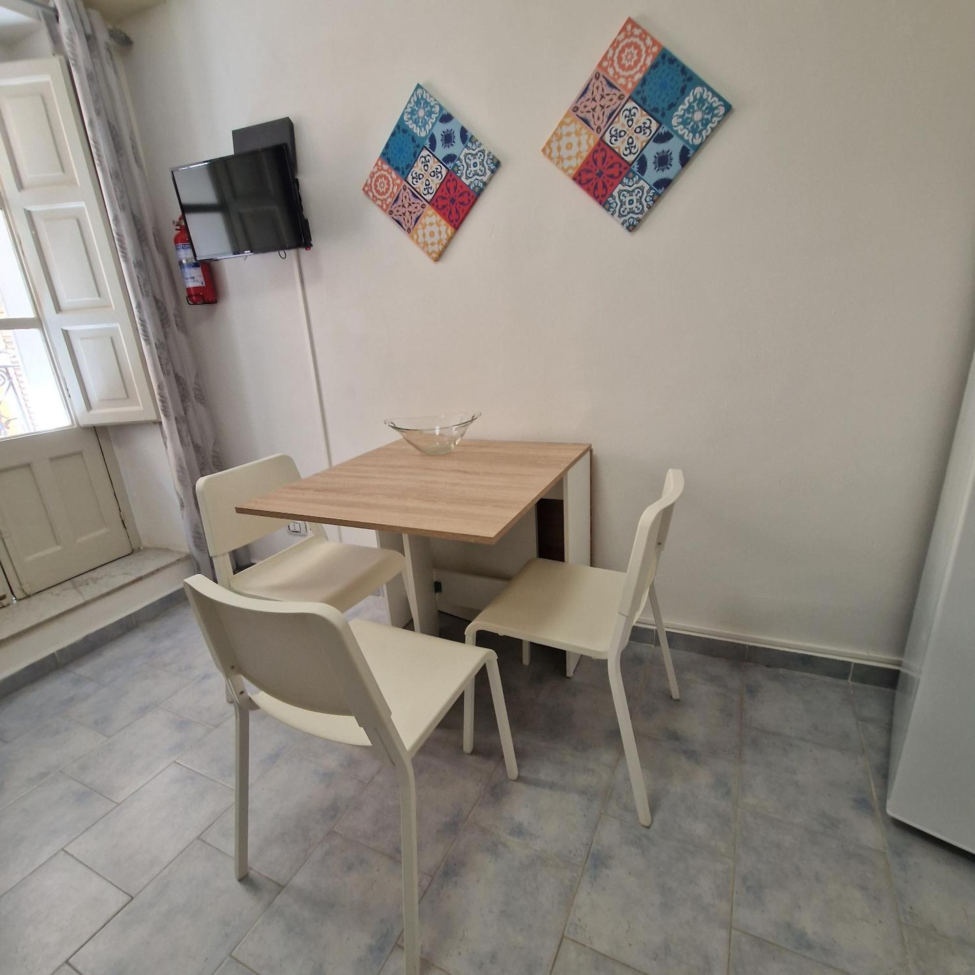 Rocksea Apartments 체팔루 외부 사진