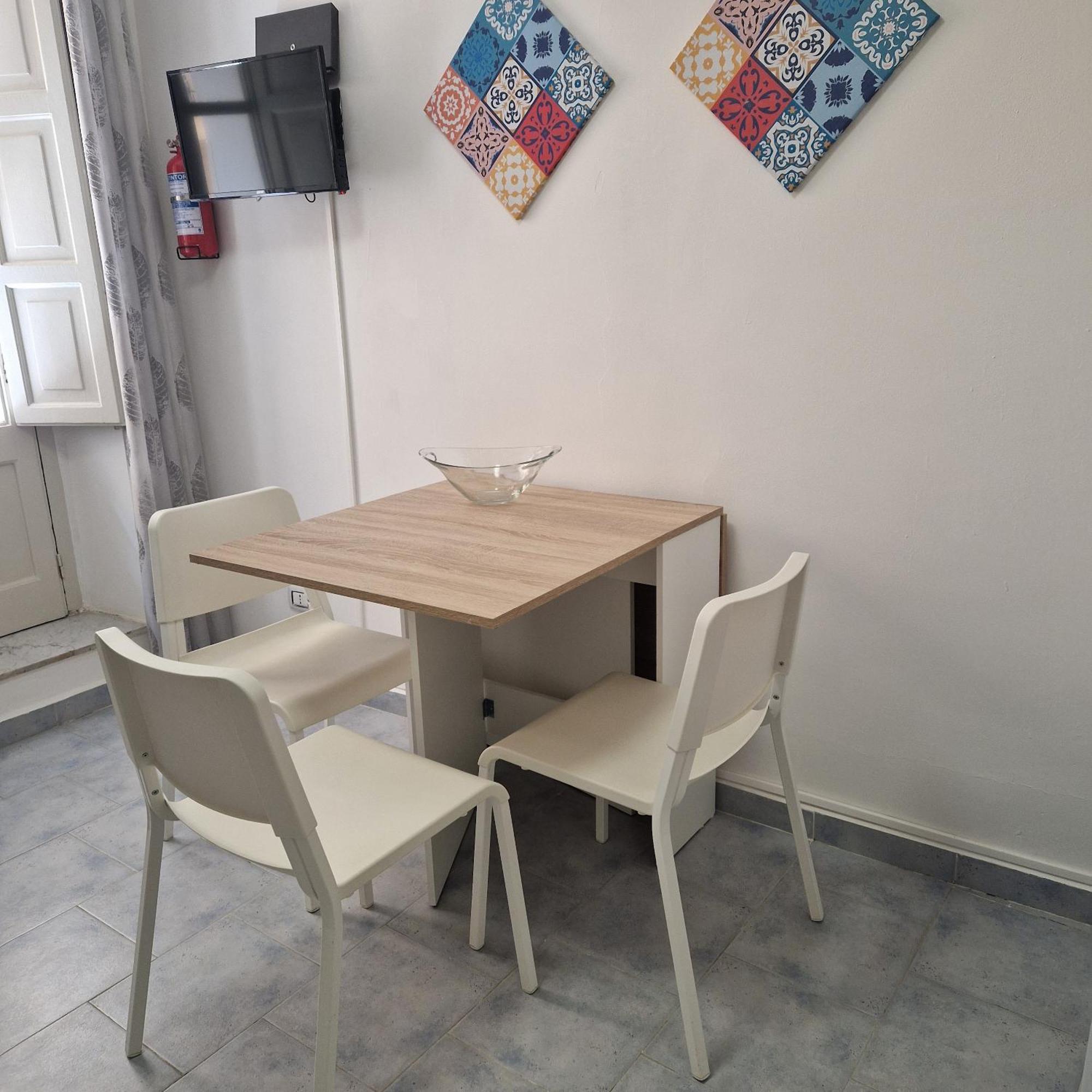 Rocksea Apartments 체팔루 외부 사진